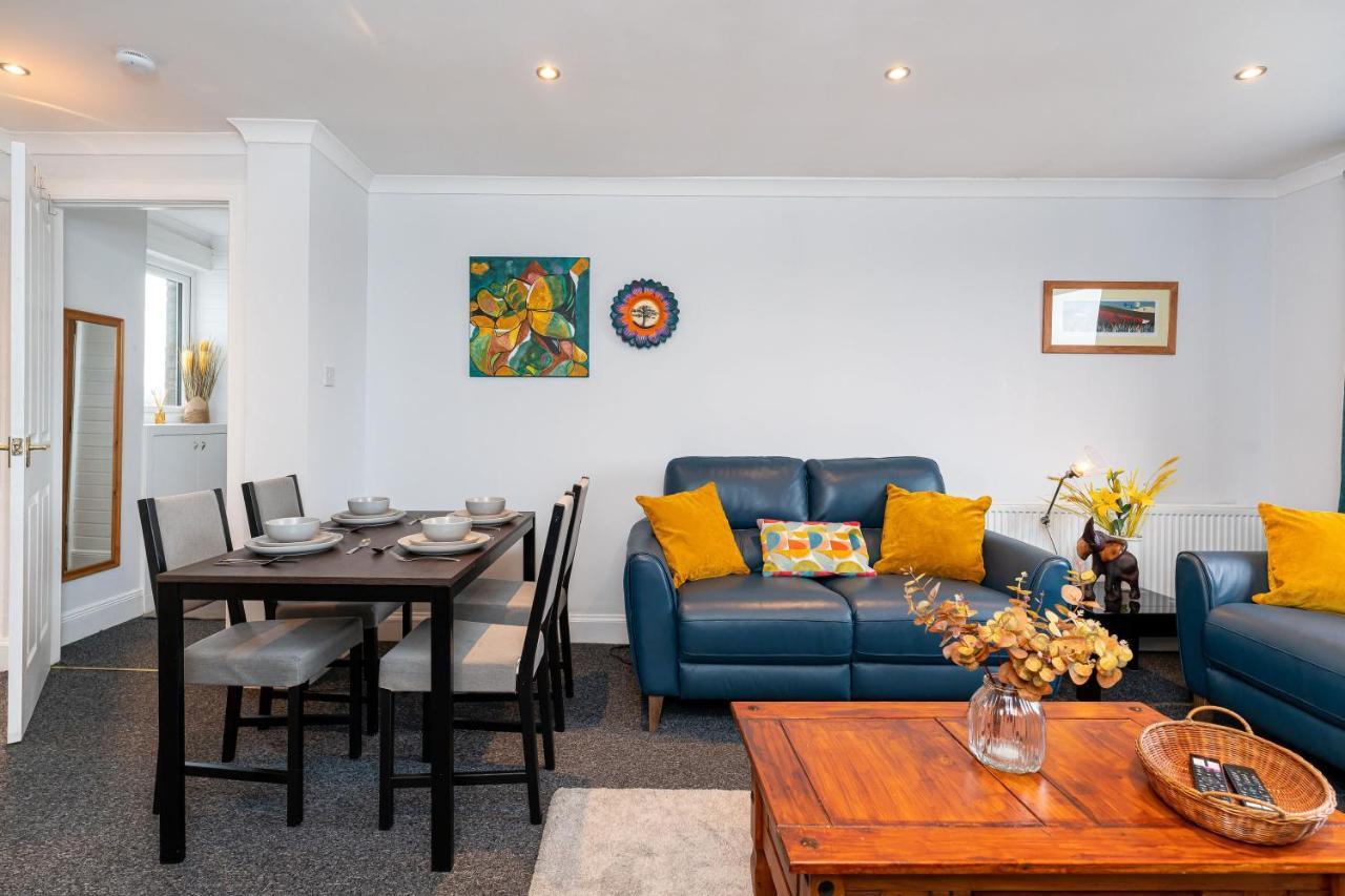Lovely 3-Bedroom Flat With Free Parking ブリッジ・オブ・アーラン エクステリア 写真